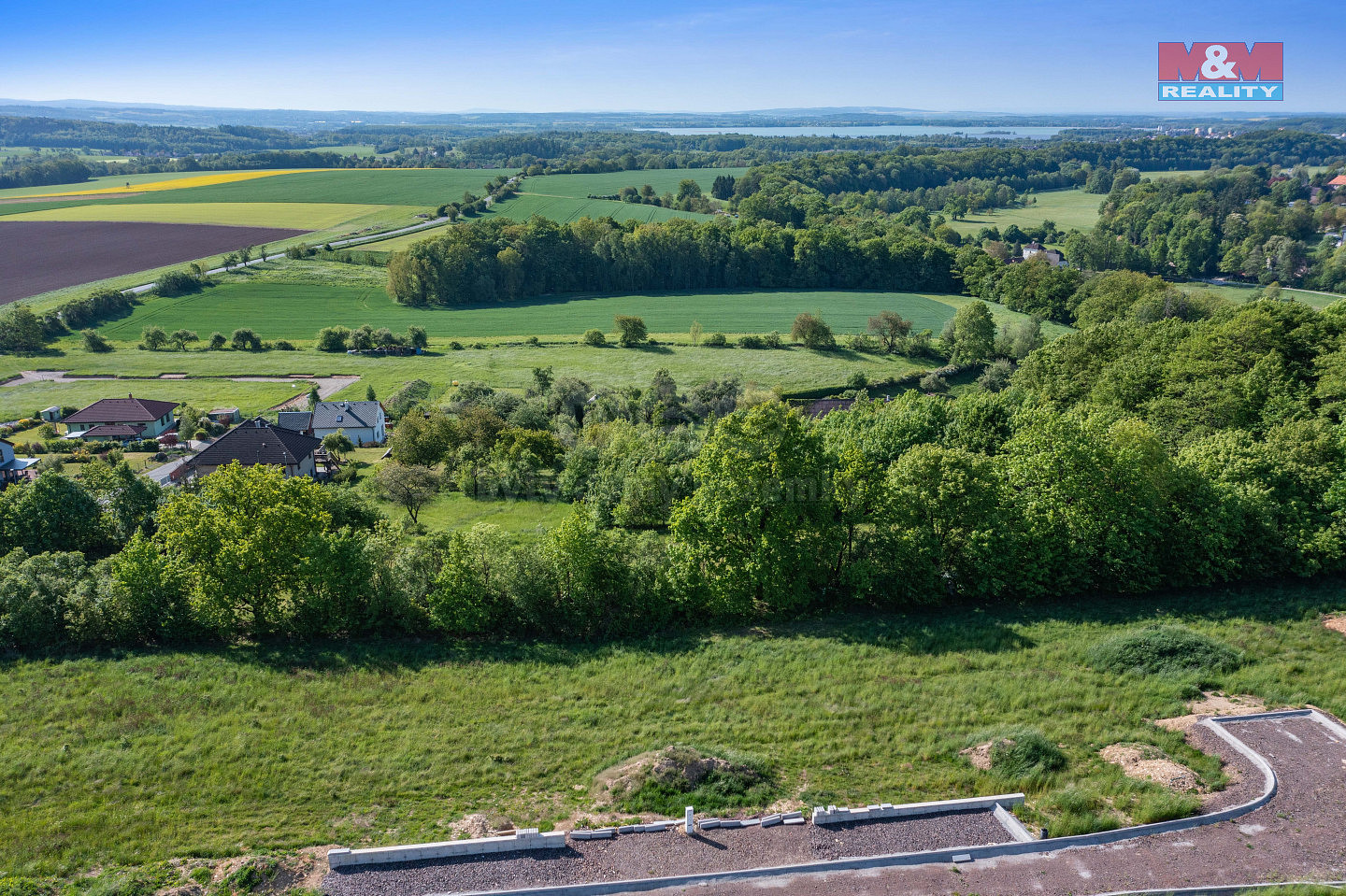 Prodej stavebního pozemku 1 547 m² – fotografie 3