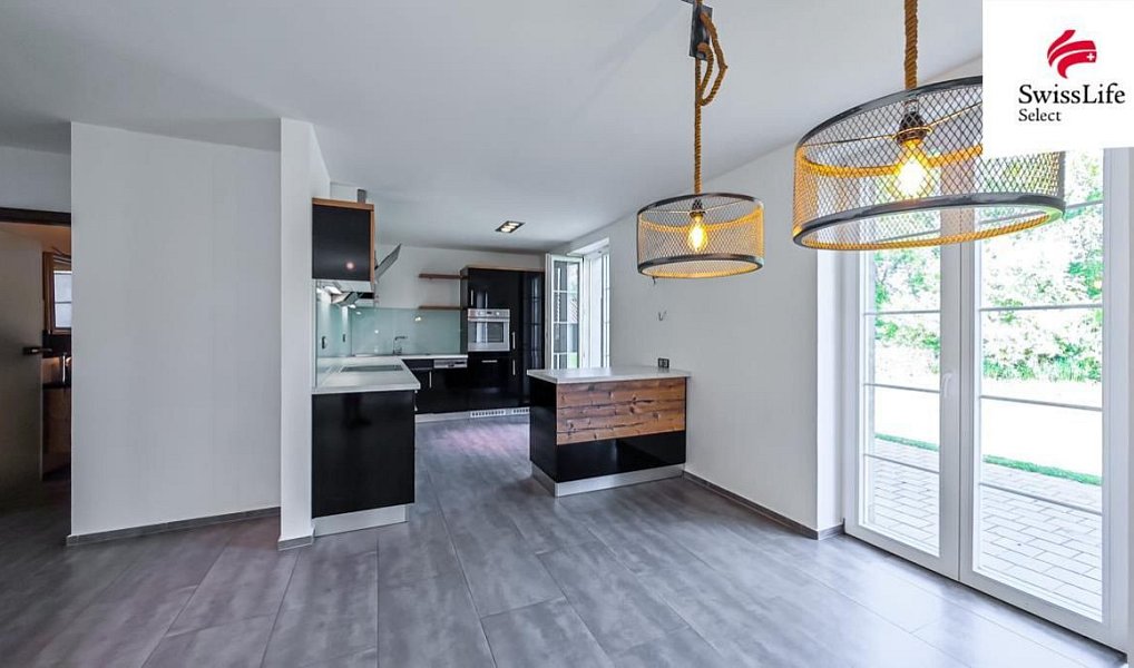 Prodej domu 211 m² s pozemkem 975 m², Ostrov – náhled fotky 11