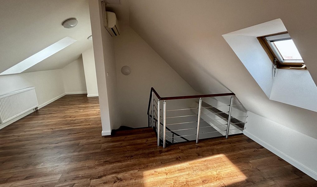 Pronájem bytu 3+kk 76 m², Praha – náhled fotky 10