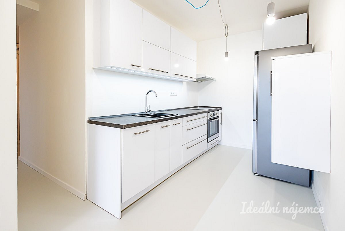Pronájem bytu 3+kk 62 m² – fotografie 3