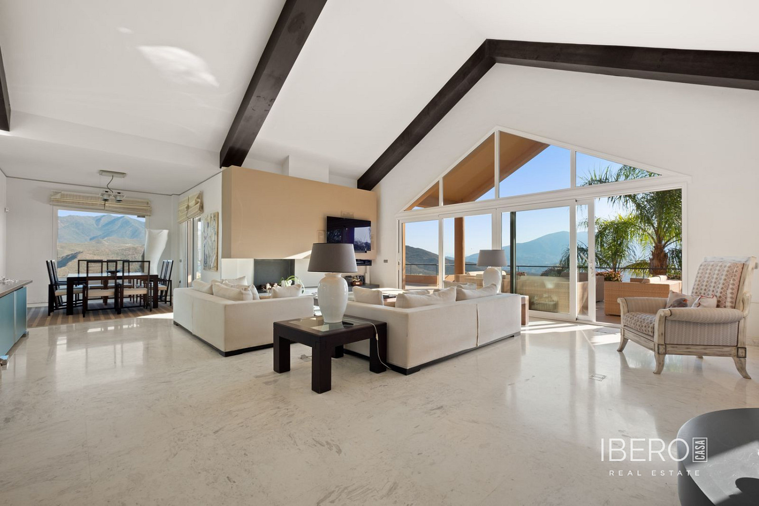 Prodej domu 489 m² s pozemkem 7 793 m² - Vista 2
