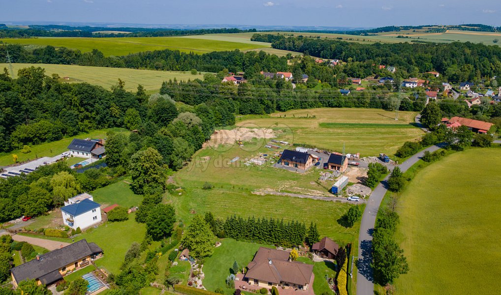 Prodej stavebního pozemku 1 978 m², Hukvaldy – náhled fotky 8