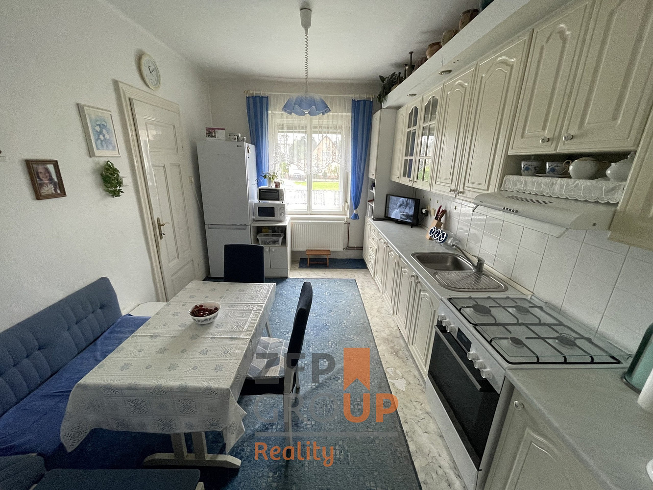 Prodej domu 220 m² s pozemkem 548 m² — photo 3