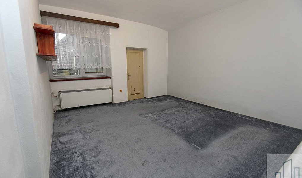 Prodej domu 250 m² s pozemkem 953 m², Lahošť – náhled fotky 7