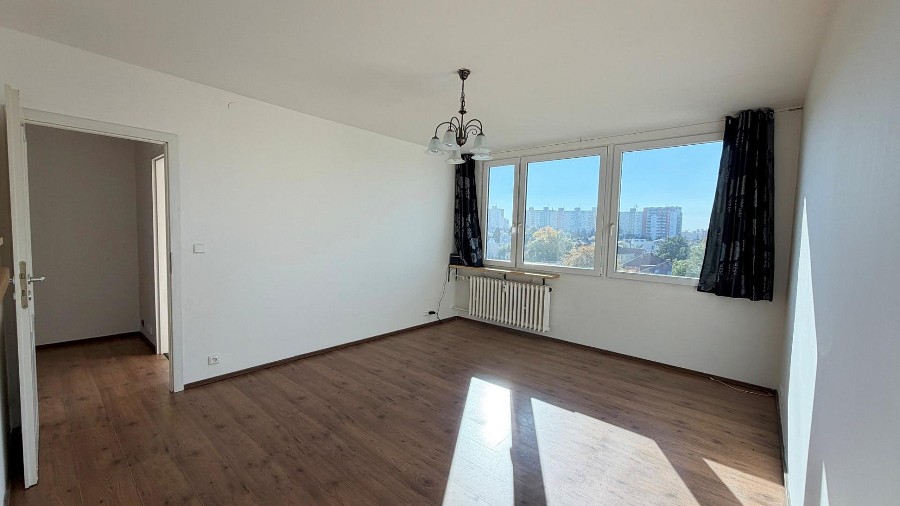 Pronájem bytu 3+kk 55 m² – fotografie 3