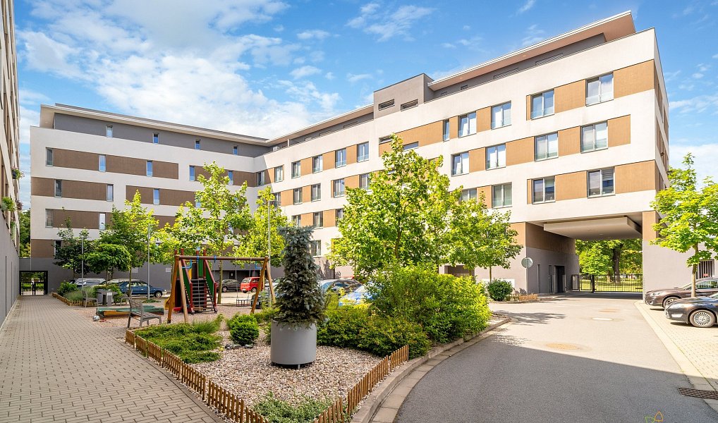 Prodej bytu 4+kk 114 m², Pardubice – náhled fotky 17