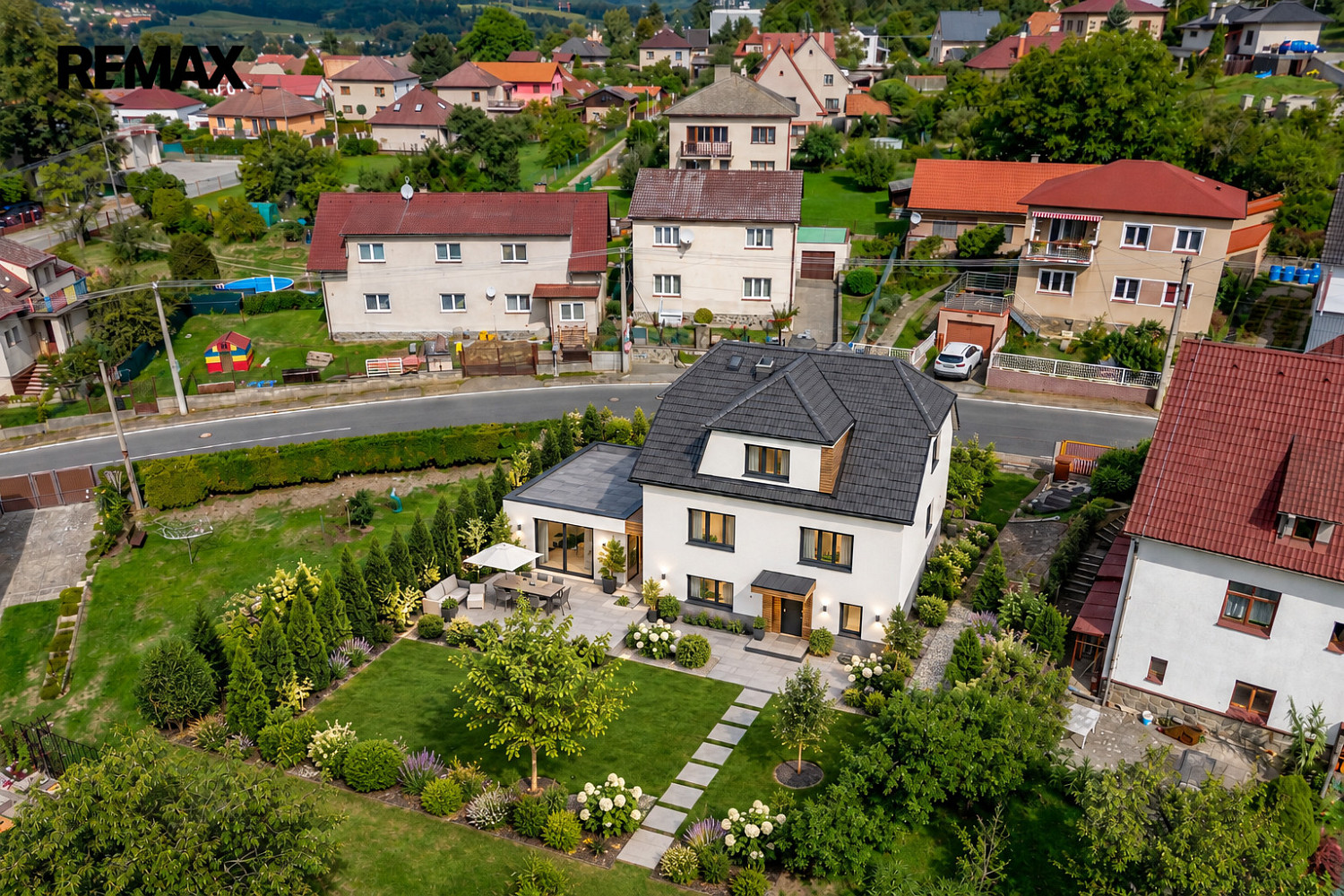 Prodej domu 178 m² s pozemkem 841 m² – fotografie 2