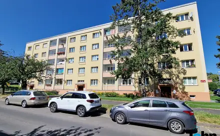 Pronájem bytu 2+1 54 m², Vítězslava Nezvala, Most