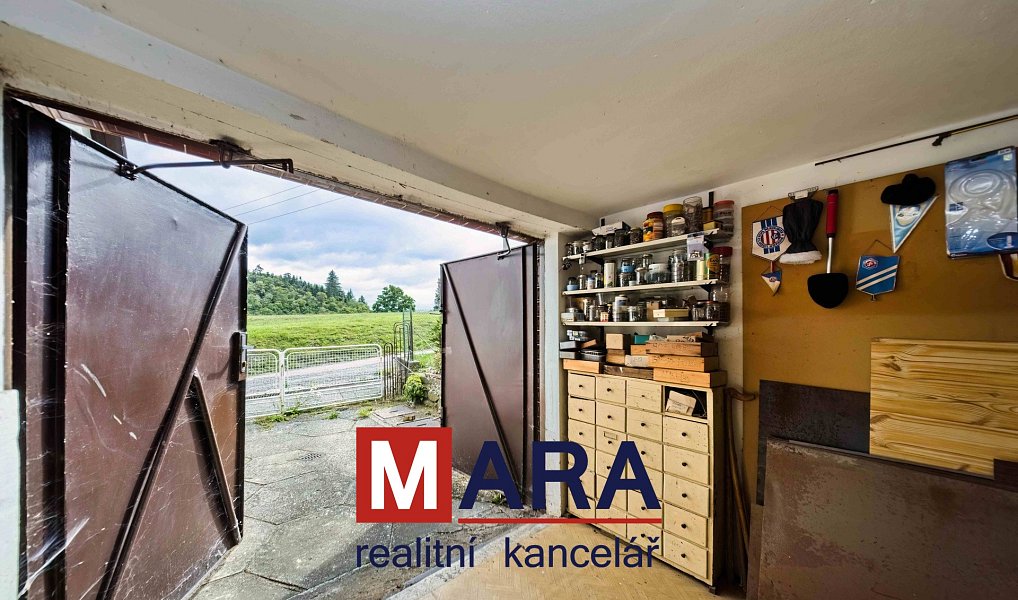 Prodej domu 137 m² s pozemkem 965 m², Stražisko – náhled fotky 16