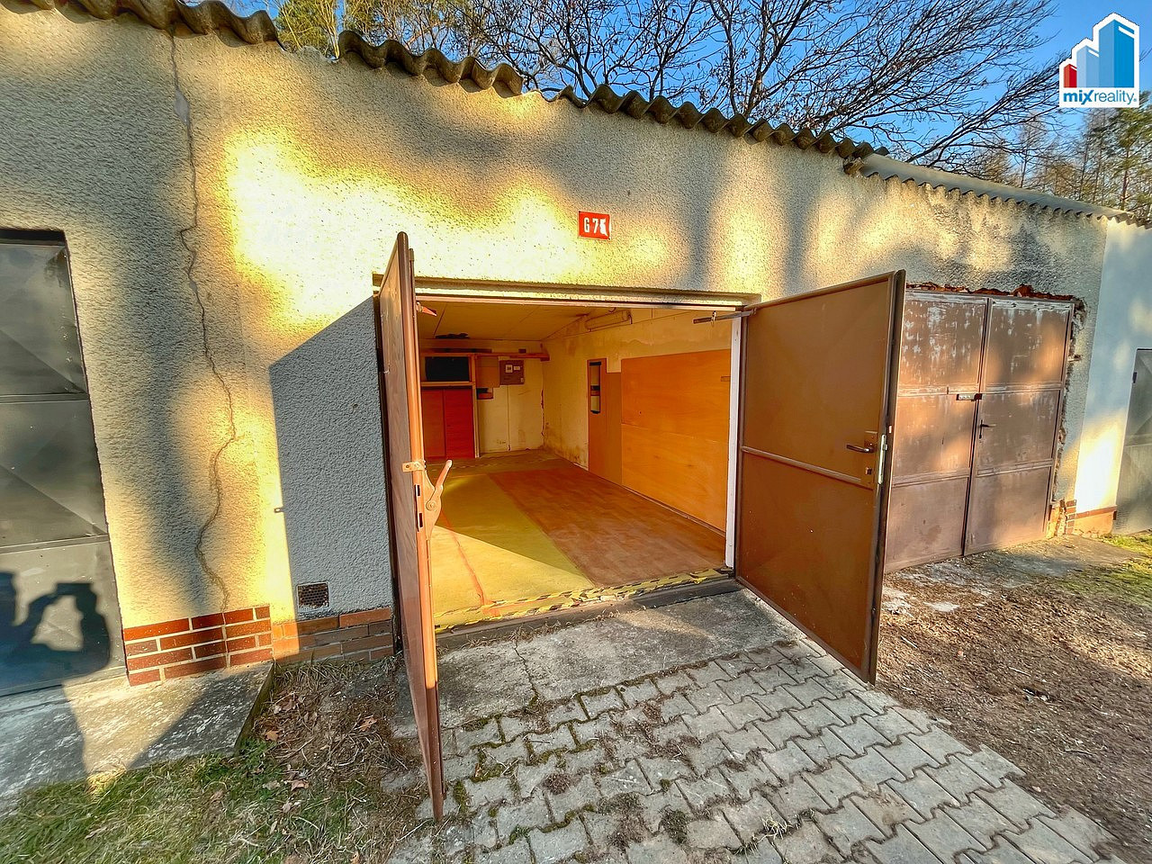 Prodej - garáž 23 m2 v obci tlučná — photo 4