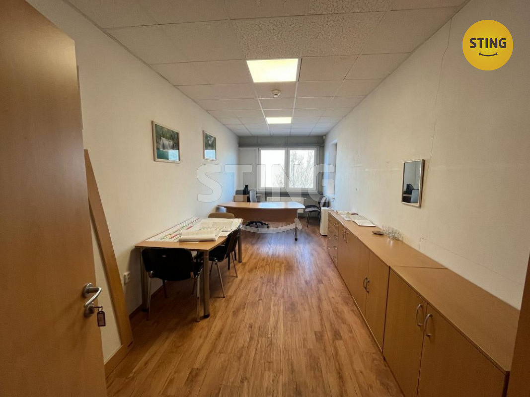 Pronájem kanceláře 107 m² – fotografie 2