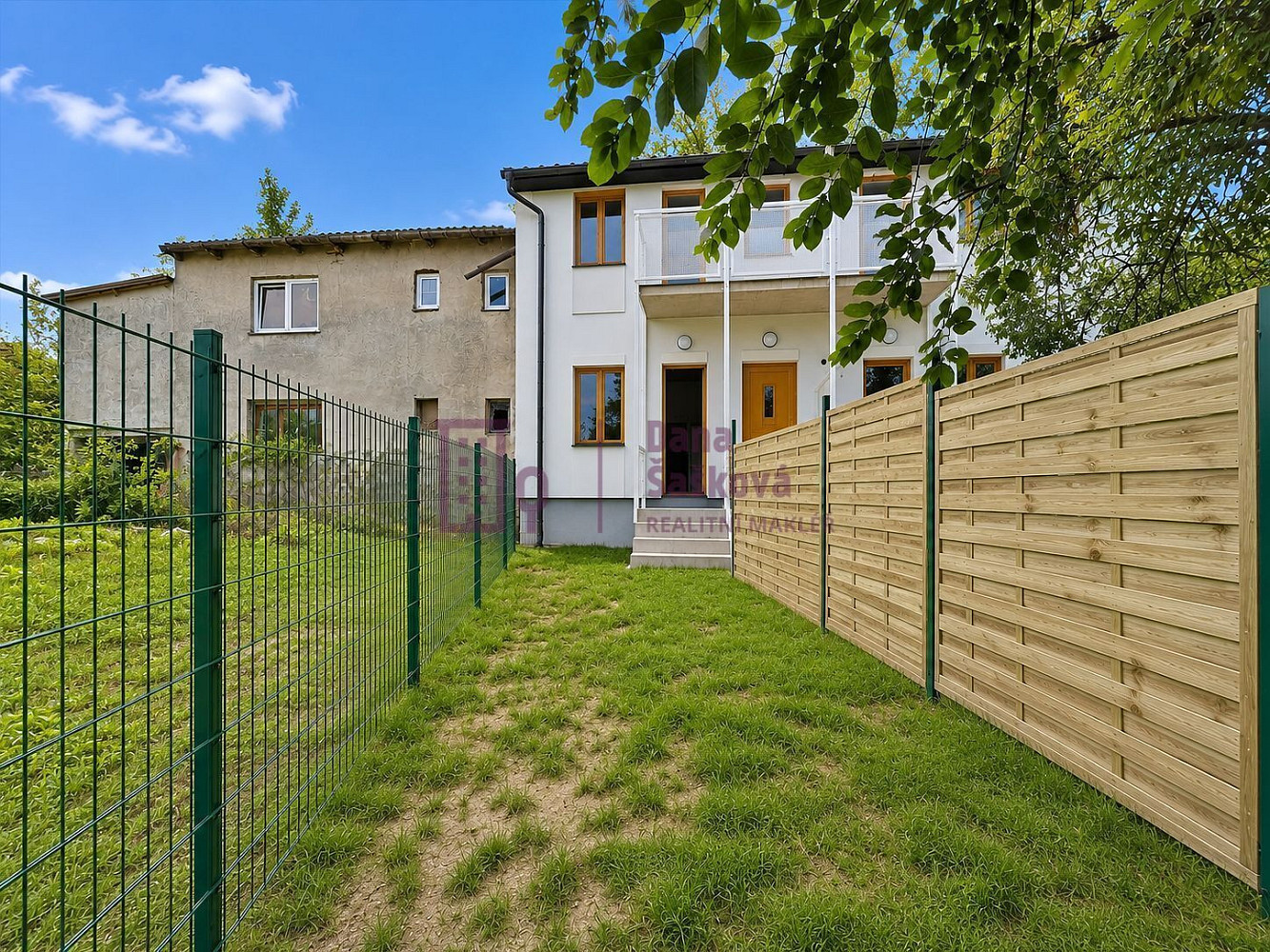 Pronájem bytu 2+kk 34 m² – fotografie 3
