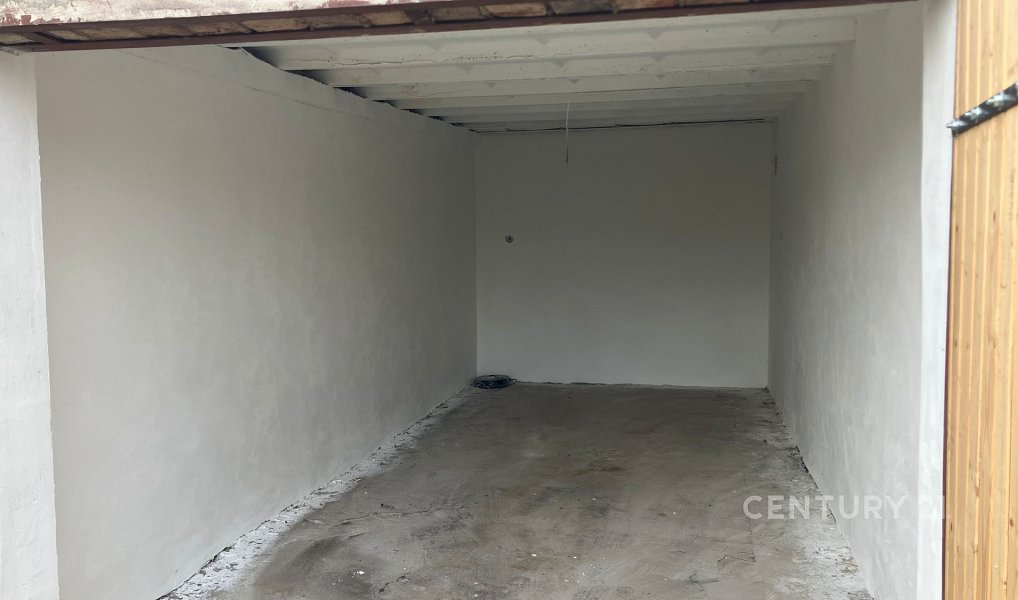 Čistá a suchá garáž v garážové kolonii v ulici Bratislavská., Teplice – náhled fotky 4