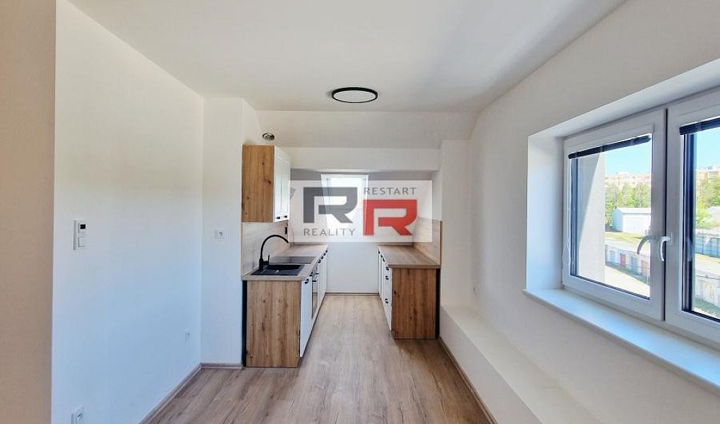 Pronájem bytu 2+kk 45 m², Šternberk – náhled fotky 3