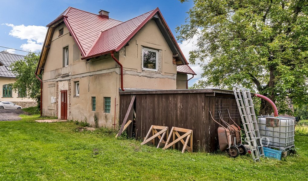 Prodej domu 180 m² s pozemkem 1 758 m², Železný Brod – náhled fotky 9