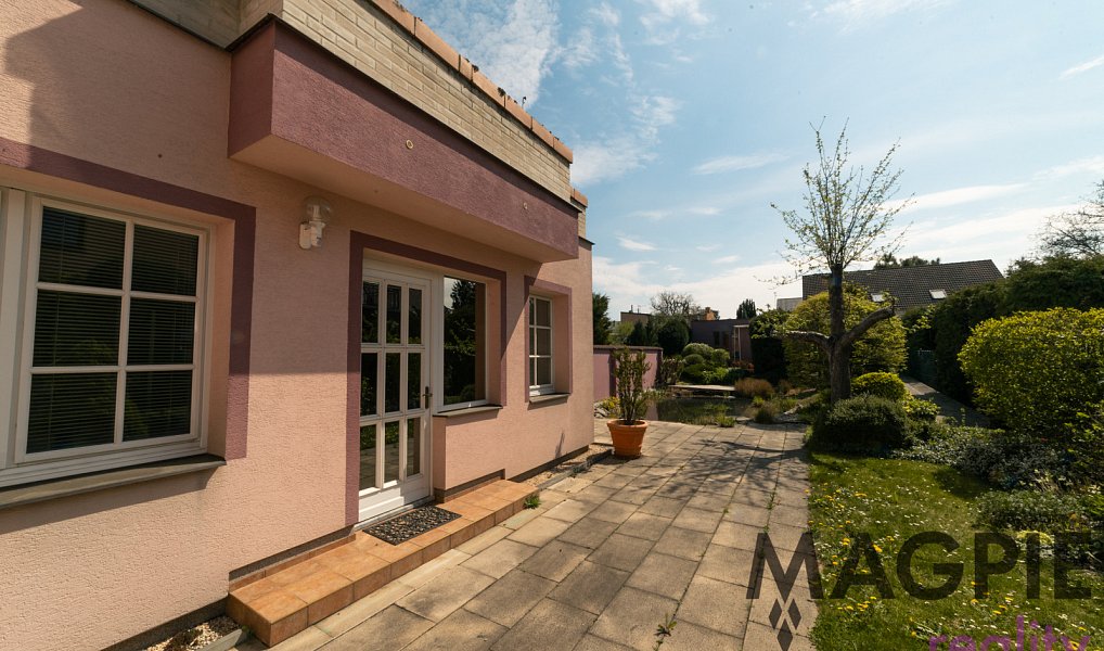 Prodej domu 243 m² s pozemkem 539 m², Praha – náhled fotky 4