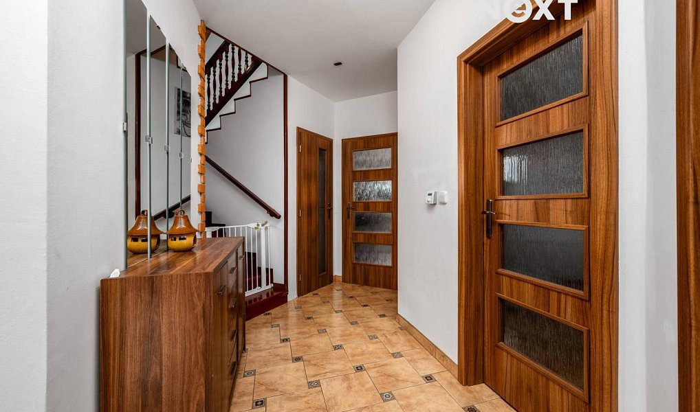 Prodej domu 179 m² s pozemkem 785 m², Slatina – náhled fotky 20