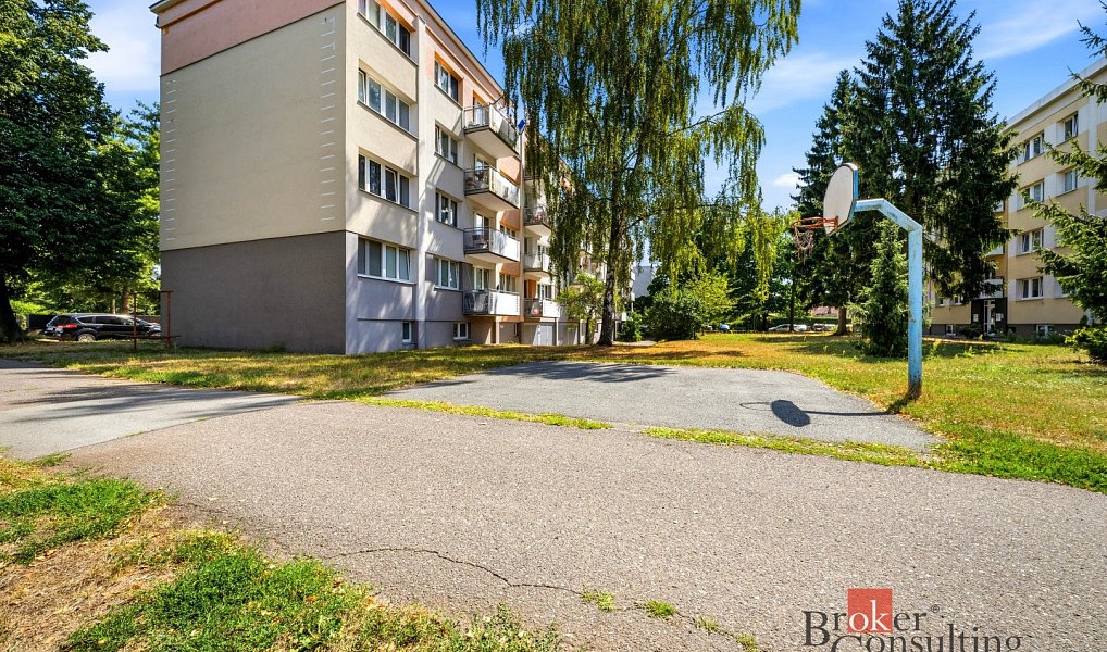 Pronájem bytu 3+1 56 m², Hradec Králové – náhled fotky 11