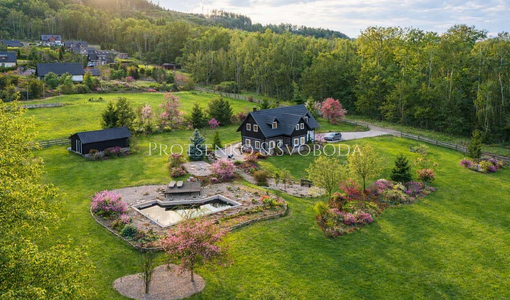 Prodej domu 230 m² s pozemkem 4 310 m², Horní Brusnice – náhled fotky 9