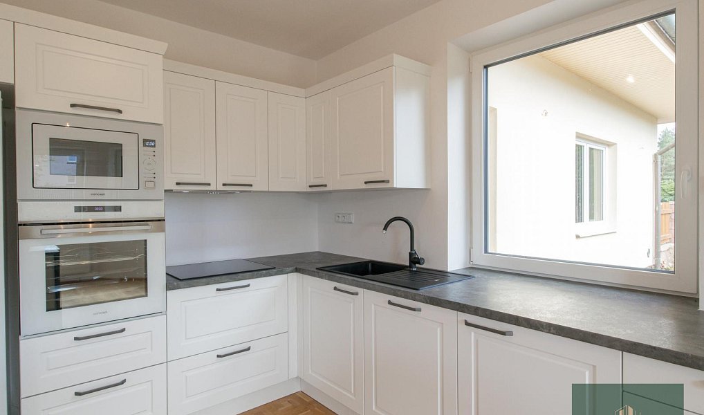Prodej domu 240 m² s pozemkem 1 011 m², Rokycany – náhled fotky 10