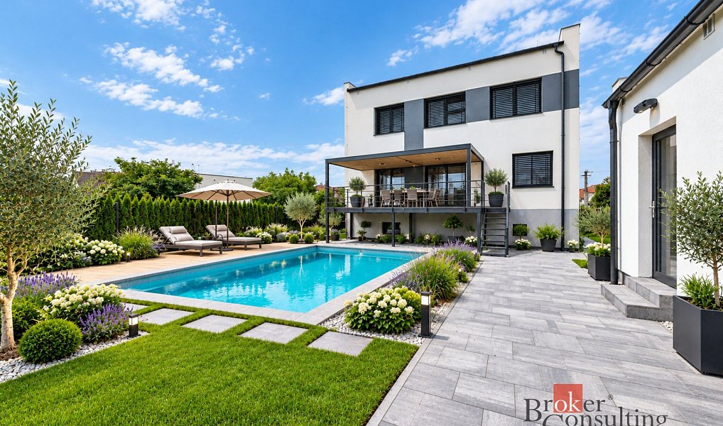 Prodej domu 218 m² s pozemkem 458 m², Plzeň – náhled fotky 6