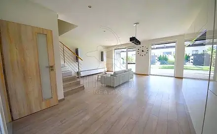 Prodej domu 135 m² s pozemkem 238 m², V Podskalí, Přezletice, okres Praha-východ
