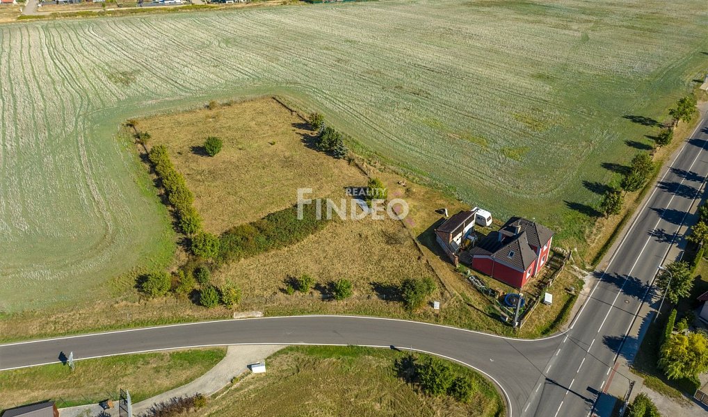 Prodej stavebního pozemku 3 455 m², Králův Dvůr – náhled fotky 5