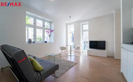 Pronájem bytu 1+kk 31 m², Studentská, Poděbrady - Poděbrady II, okres Nymburk
