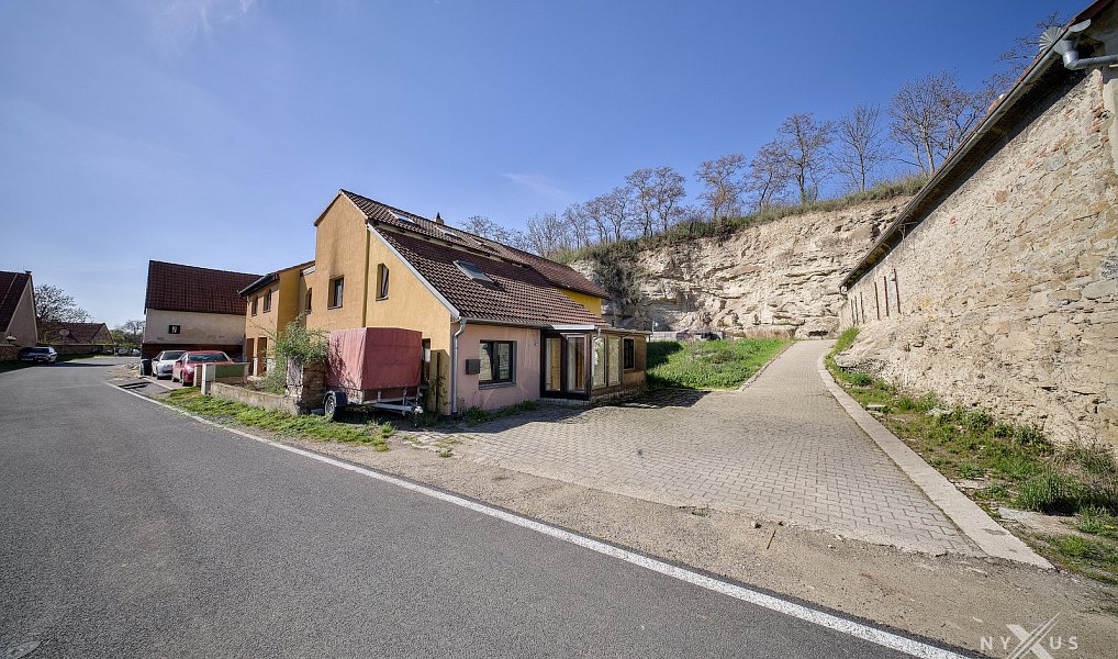 Prodej domu 150 m² s pozemkem 946 m², Neuměřice – náhled fotky 2