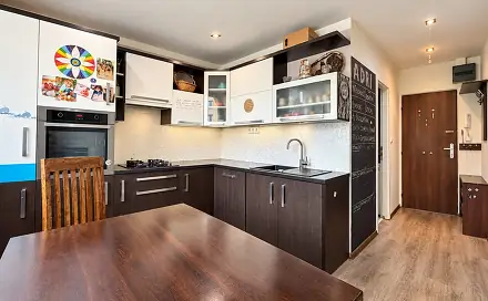 Prodej bytu 1+1 35 m², Korunní, Ostrava - Mariánské Hory