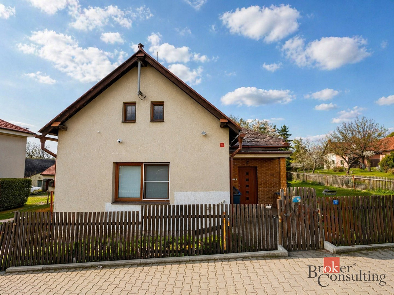 Prodej domu 144 m² s pozemkem 639 m² – fotografie 3