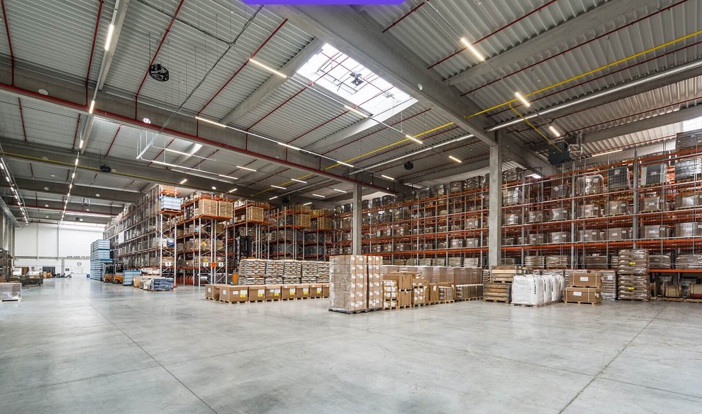 Pronájem skladovacích prostor 5 300 m², Krupka – náhled fotky 3
