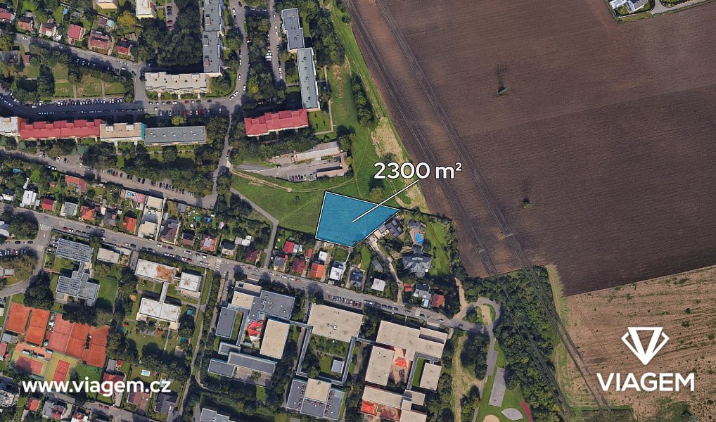 Prodej stavebního pozemku 2 300 m², Praha – náhled fotky 4