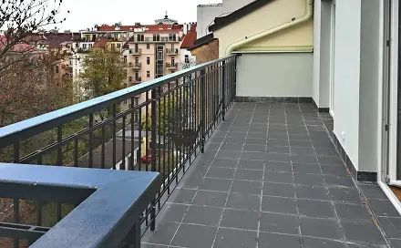 Pronájem bytu 1+kk 42 m²