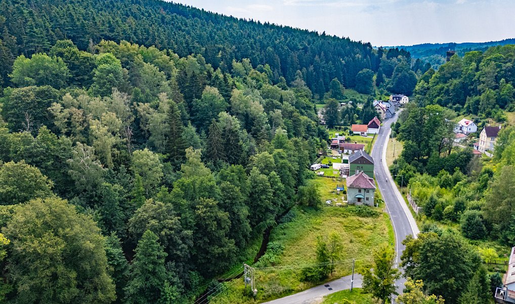 Prodej stavebního pozemku 1 450 m², Podhradí – náhled fotky 4