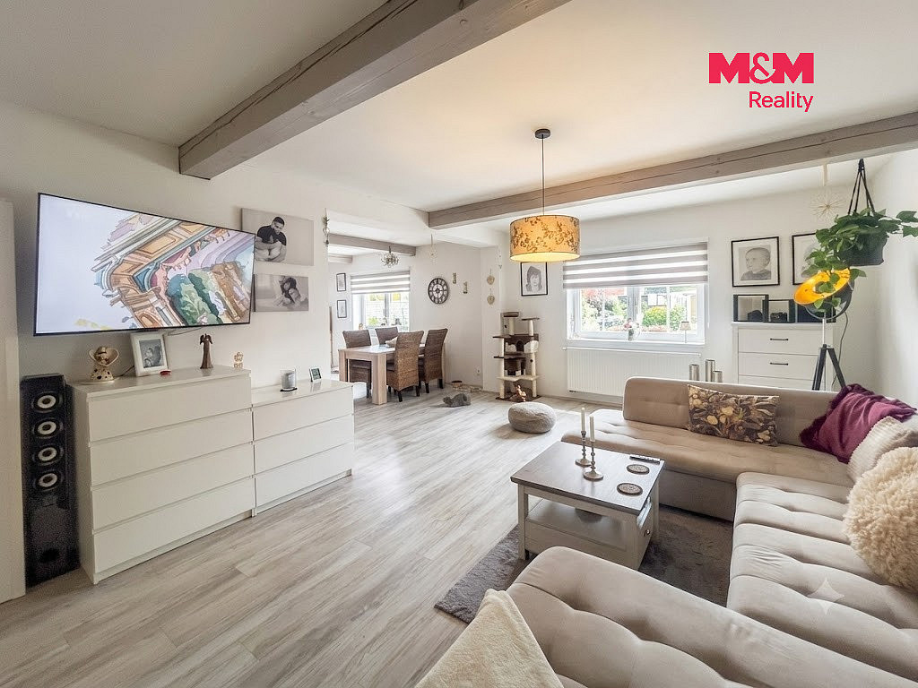 Prodej domu 125 m² s pozemkem 1 307 m² — photo 2