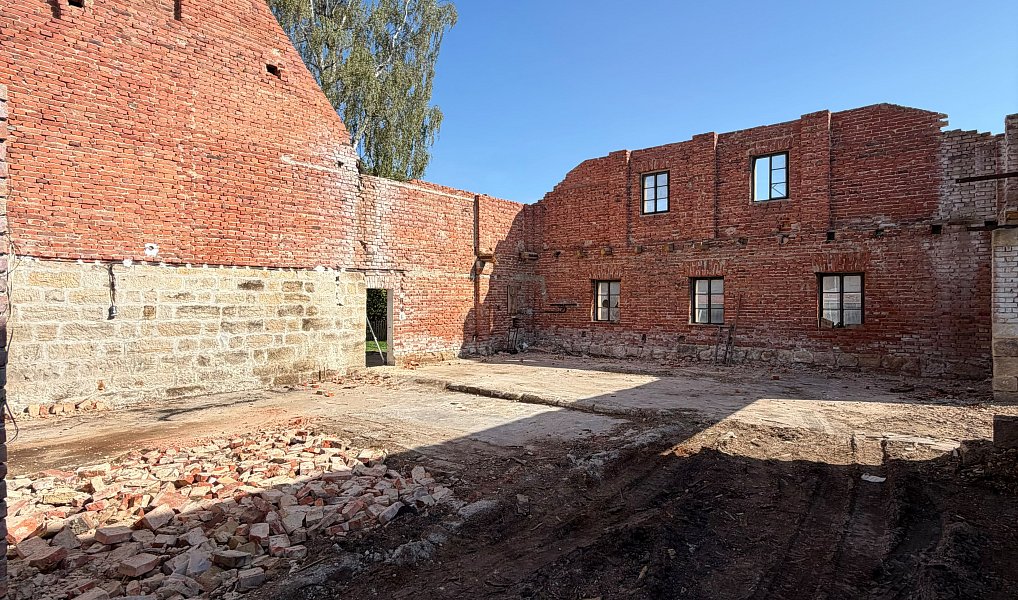 Prodej domu 1 397 m², Bynovec – náhled fotky 9