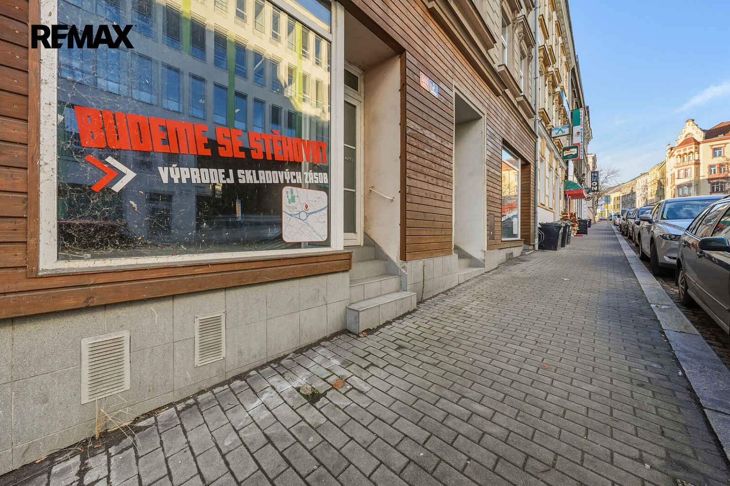 Pronájem obchodních prostor 65 m²