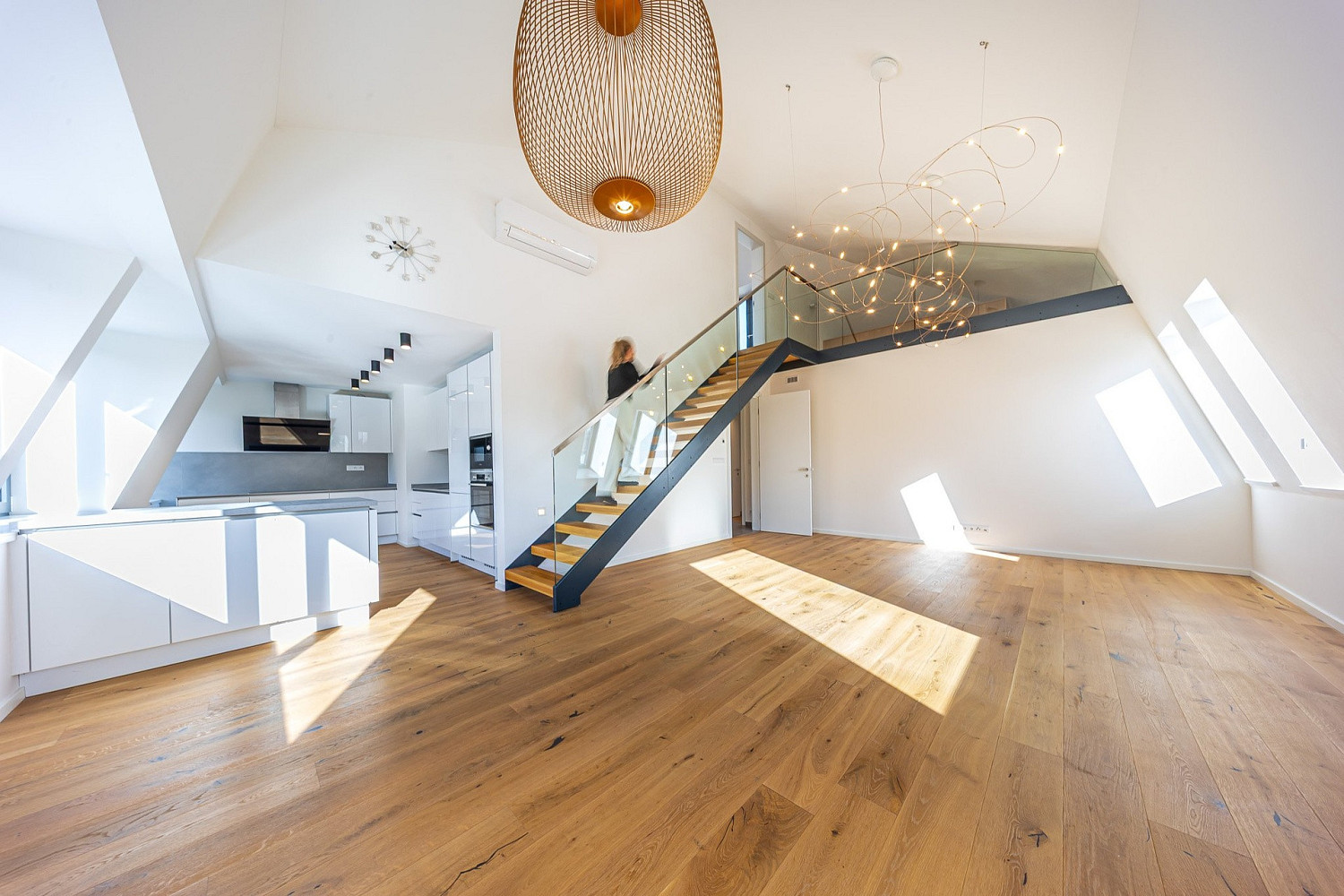 Pronájem bytu 4+kk 151 m²