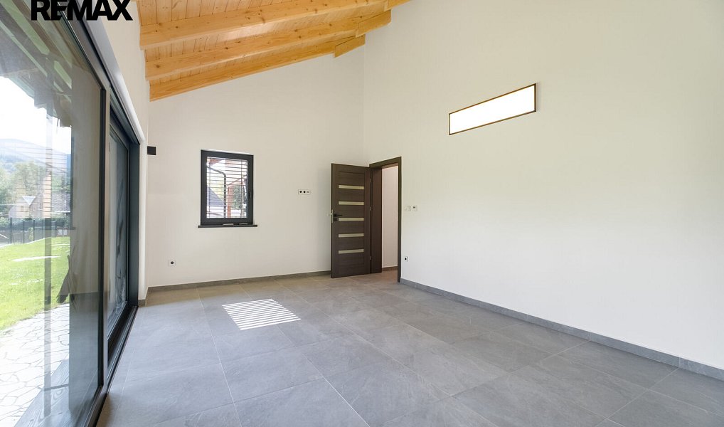 Prodej ubytovacího objektu 206 m², Morávka – náhled fotky 9