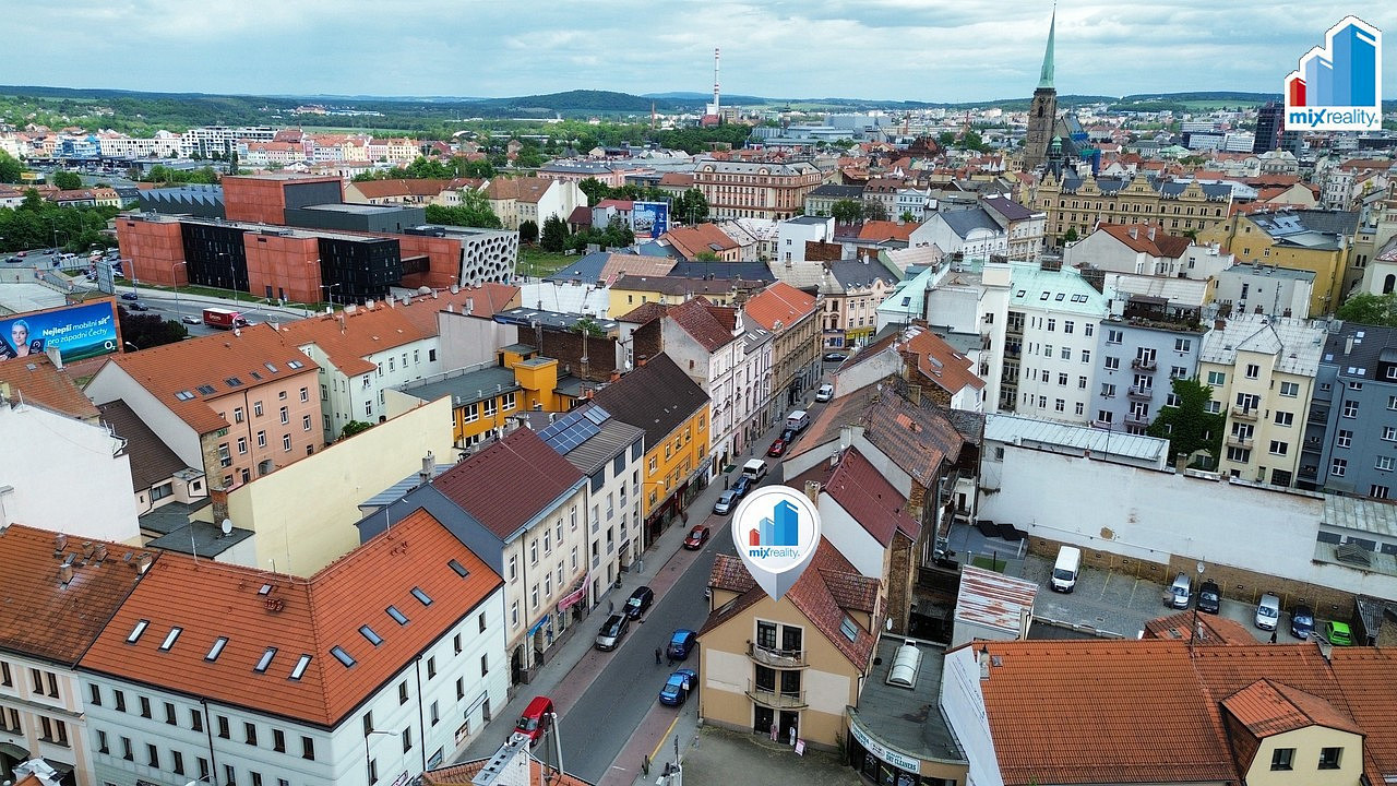 Pronájem kanceláře 55 m² — photo 2