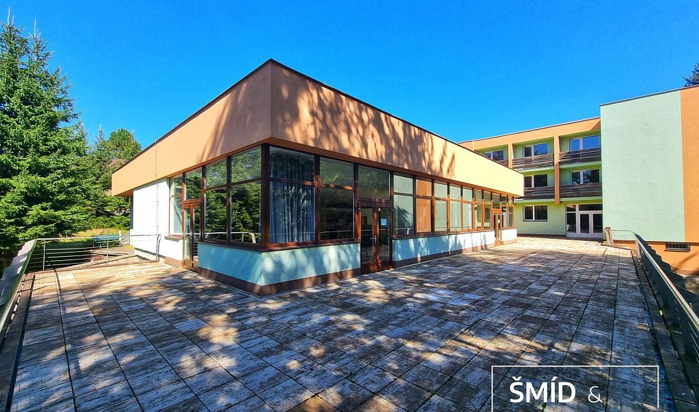 Prodej ubytovacího objektu 2 642 m², Seč – náhled fotky 17