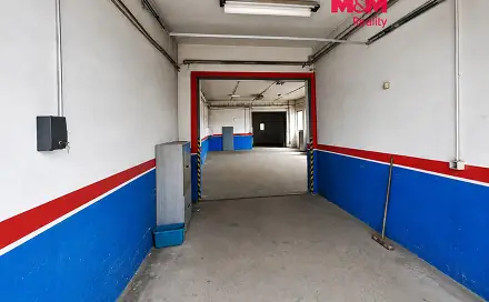 Pronájem obchodních prostor 150 m², Panelová, Hradec Králové - Slezské Předměstí