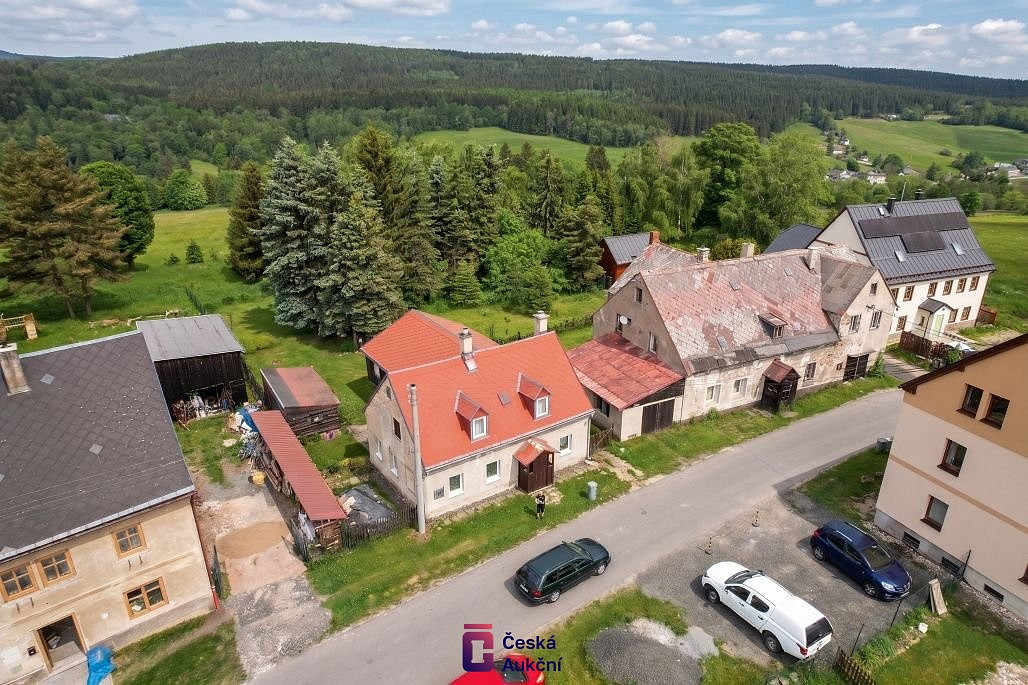 Prodej domu 293 m² s pozemkem 484 m² – fotografie 3