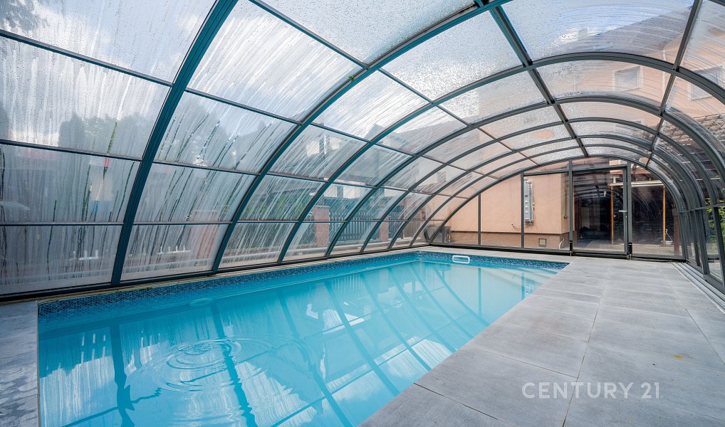 Prodej domu 241 m² s pozemkem 428 m², Chlumec – fotka 1 z 35