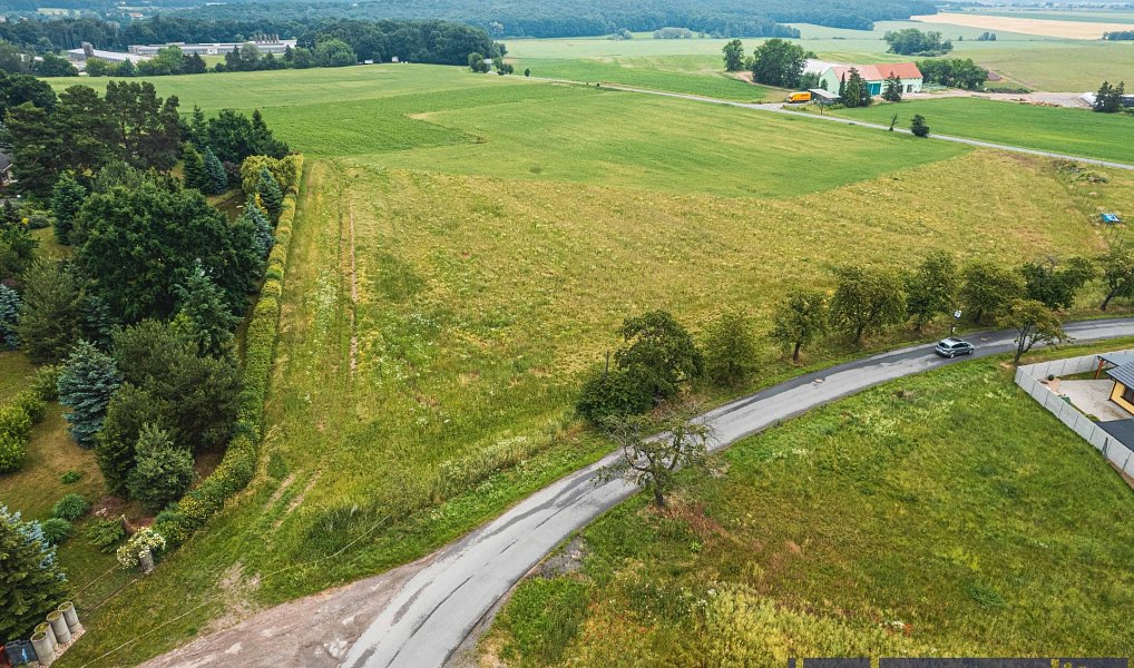 Prodej stavebního pozemku 1 941 m², Kasalice – náhled fotky 4