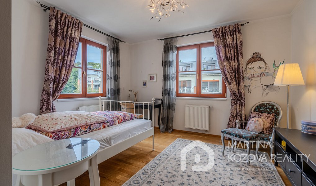 Prodej bytu 4+1 139 m², Praha – náhled fotky 24