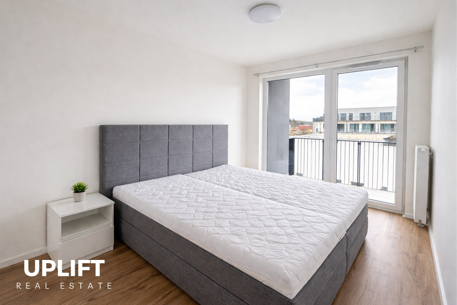 Pronájem bytu 2+kk 50 m² – fotografie 3