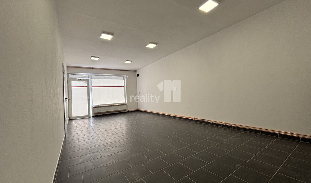 Pronájem obchodních prostor 144 m², Česká Lípa – náhled fotky 2
