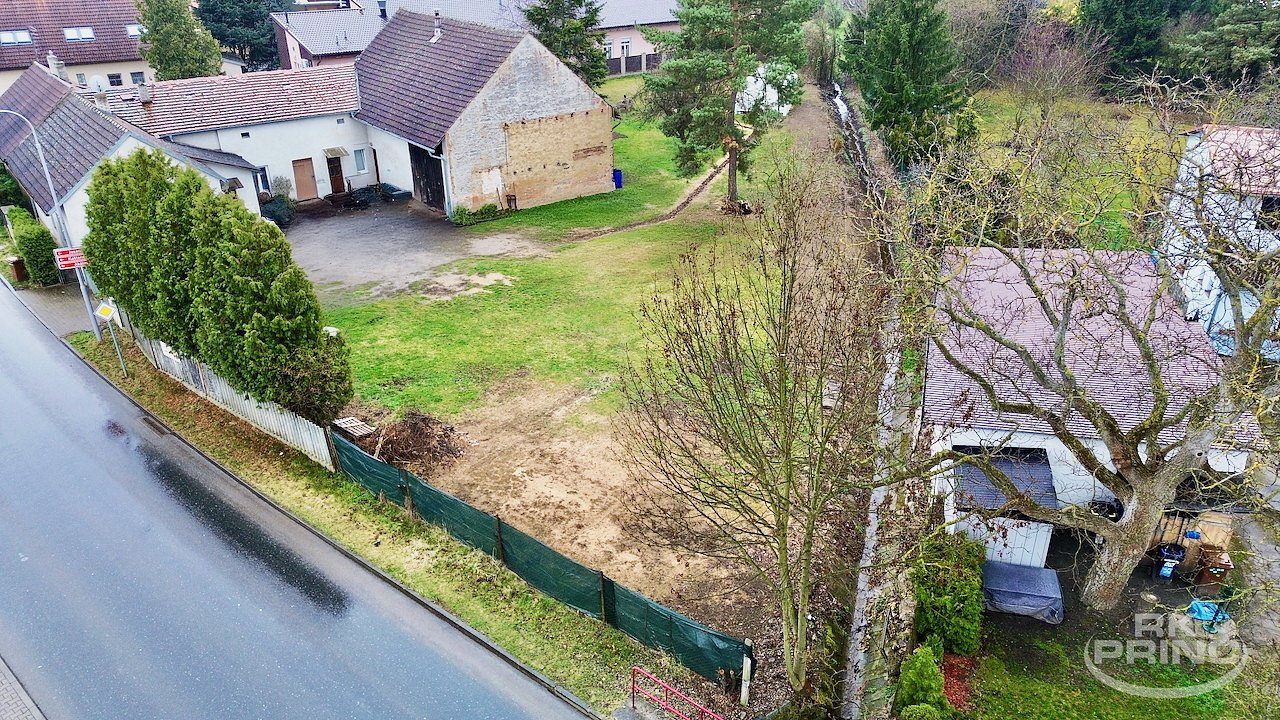 Prodej stavebního pozemku 851 m² – pohled 6